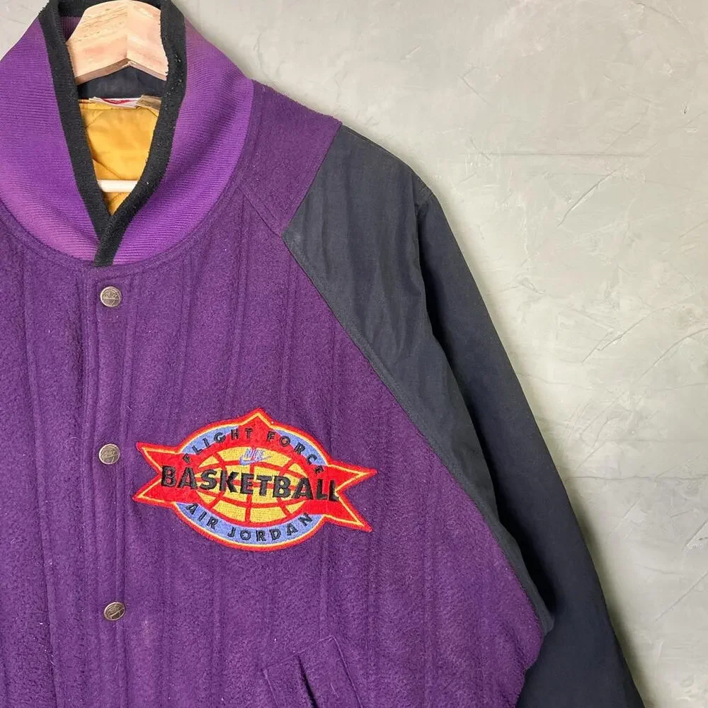 Nike Air Jordan 1992 Vintage Flight Force Medium Basketball Varsity Jacket - Picture 2 of 6